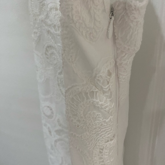 Linen embroidered lace dress - Picture 3 of 6
